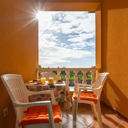 Appartamento Bezauberndes Mit Babybett, Spielplatz, Grill, Wifi *