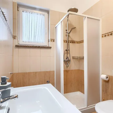 Bezauberndes Mit Babybett, Spielplatz, Grill, Wifi Apartament Vodnjan